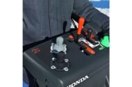 Honda HSM1336i Two Stage 36" Hybrid Snow Blower - Image 3